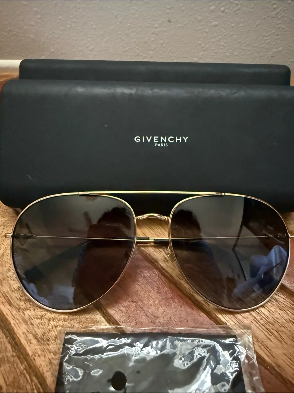 Givenchy Gold Aviator Sunglasses with Gradient Gray Lenses NEW - Picture 3 of 4